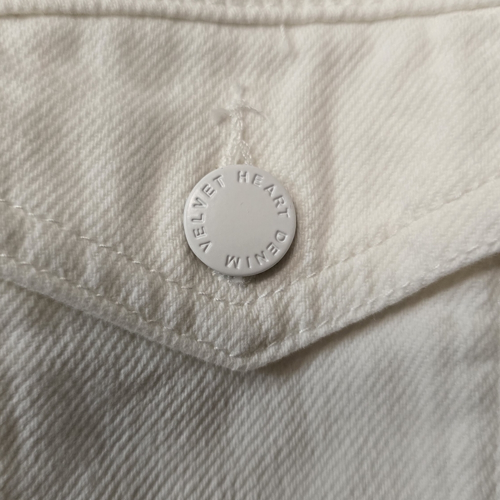 Velvet Heart White Cropped Jean Jacket Size L-NWT - Picture 8 of 16
